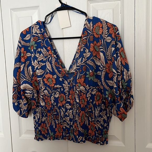 SIENNA SKY Puff Sleeves Boho Floral Printed Top Sz M/L V neck Top - Picture 9 of 13